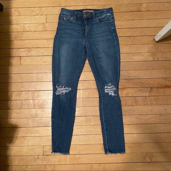 High Rise Ripped Jeans - Picture 3 of 8